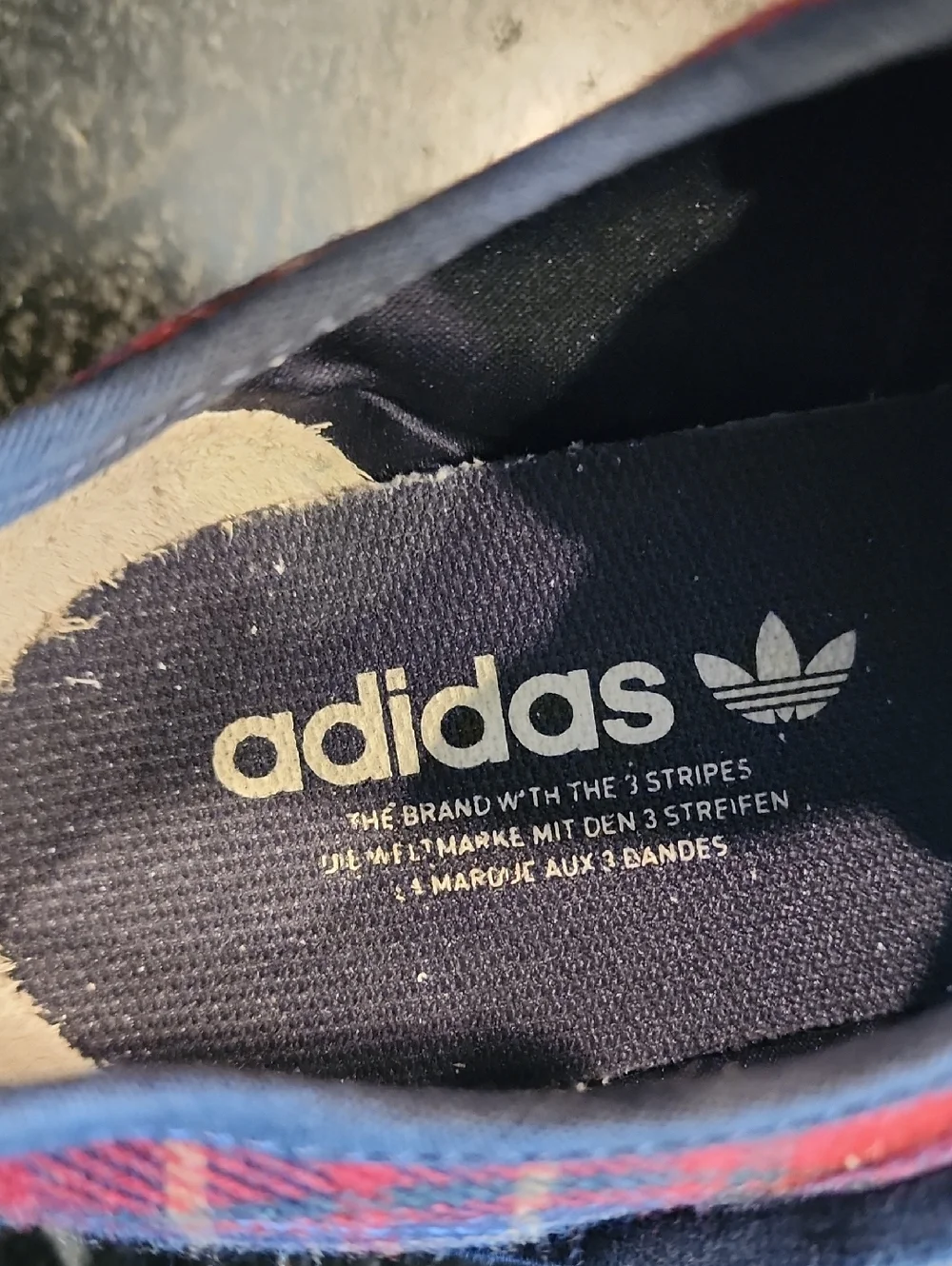 Womens Adidas Nizza Red Plaid Sneakers with Navy Laces Size 10